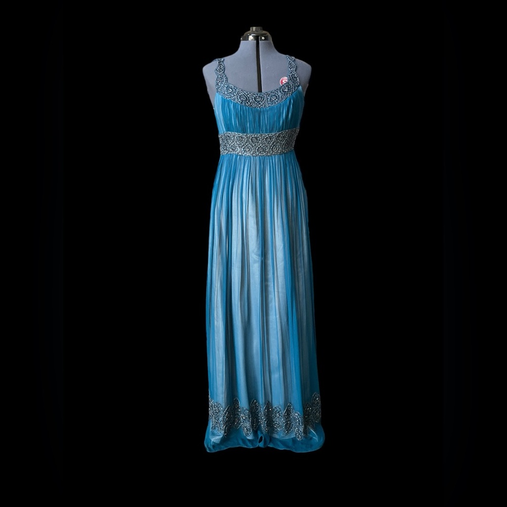 stunning Adrianna Papell evening dress made in india size 8
